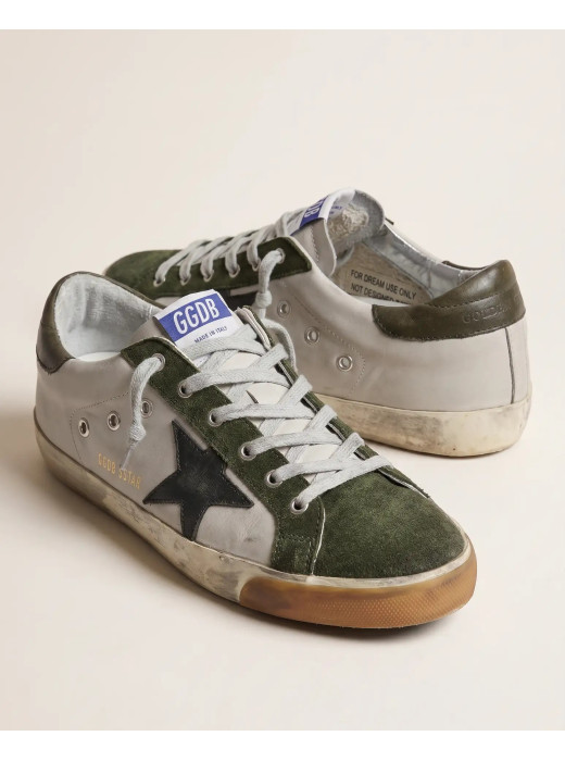 Mens Super-Star Sneakers in Black With Black Star and Black Heel Tab