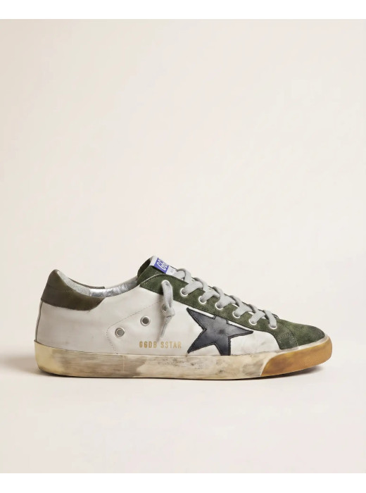 Mens Super-Star Sneakers in Black With Black Star and Black Heel Tab