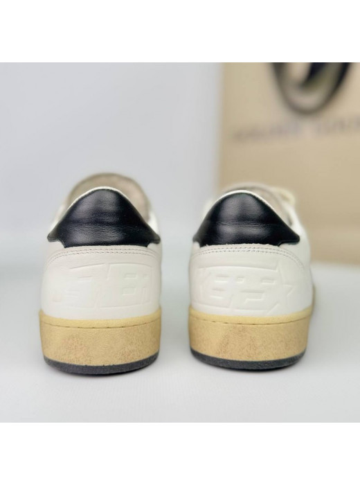 Ball Star Black heel tab