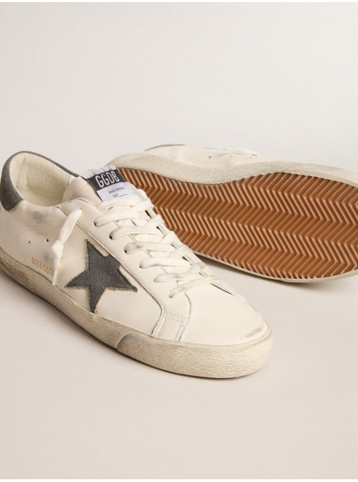 Super-Star in nappa with gray suede star and heel tab