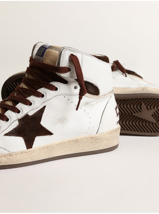 Men’s Sky-Star in white nappa leather with a chocolate suede star