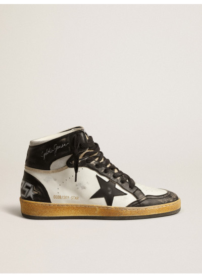 Sky-Star in white nappa leather with black leather star