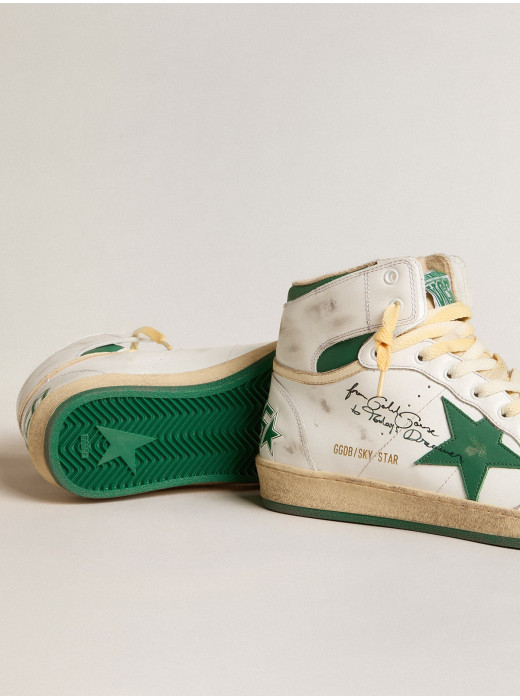 Sky-Star in white leather with green leather star