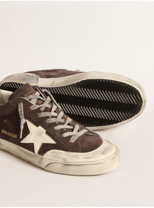 Super-Star in gray suede with ecru nappa star and heel tab