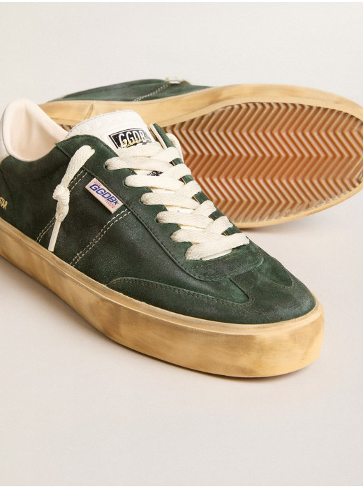 Soul Star in green suede with milk-white leather heel tab