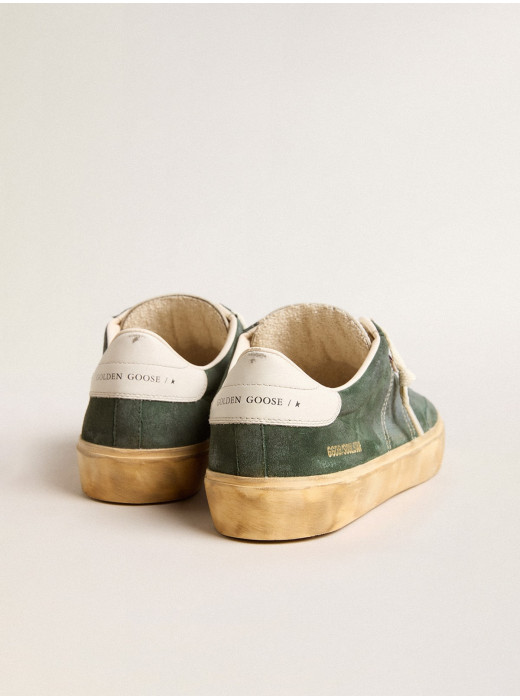 Soul Star in green suede with milk-white leather heel tab