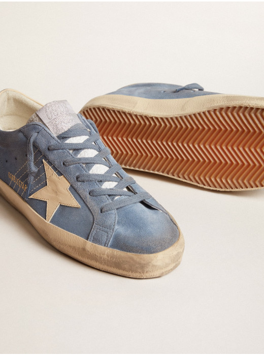 Super-Star in light blue suede with beige leather star and heel tab