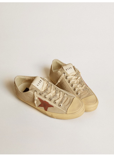 V-Star in quartz-colored nylon with brick-red nubuck star