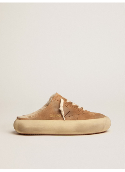 Women's Space-Star Sabot shoes in tobacco-colored suede with shearling lining