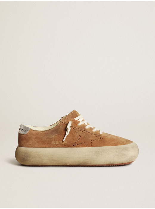 Women's Space-Star in tobacco-colored suede with perforated star