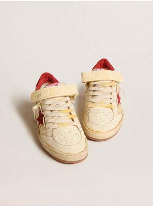 Women’s Ball Star LAB in cream-colored nappa with red suede star