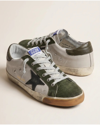 Mens Super-Star Sneakers in Black With Black Star and Black Heel Tab