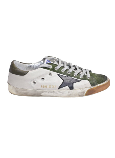 Super-Star Sneakers in Black With Black Star and Black Heel Tab