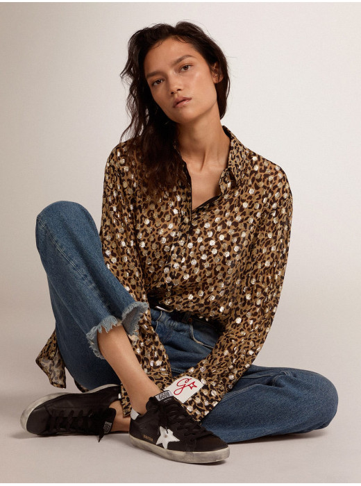 Super-Star in black leather with white leather star and heel tab