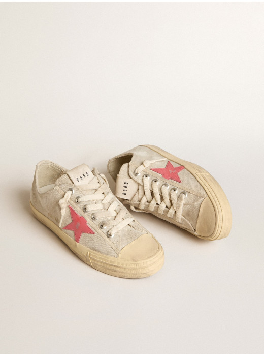 V-Star in light gray canvas with a red leather star
