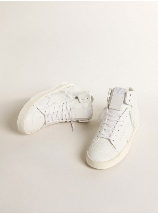 bio-based Mid-Stardan with white star and heel tab